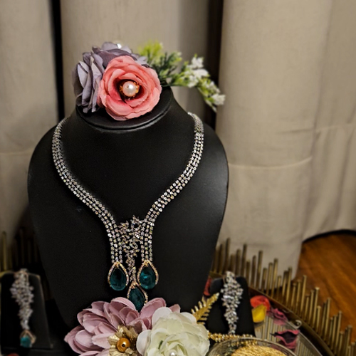 Gulbahaar Bridal Platter – A Bloom of Elegance - Image 2