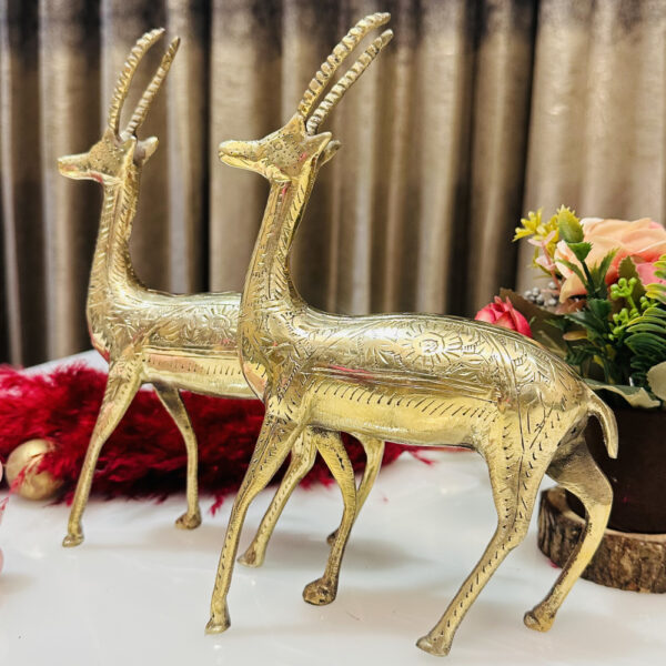 The Timeless Grace – Deer Duo - Image 2