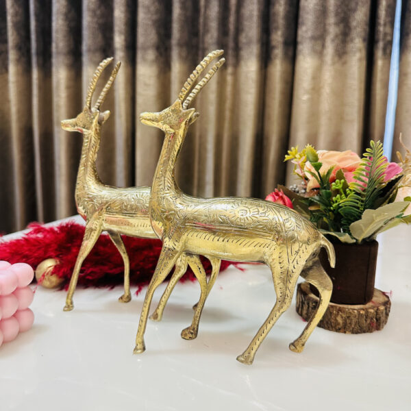 The Timeless Grace – Deer Duo - Image 4